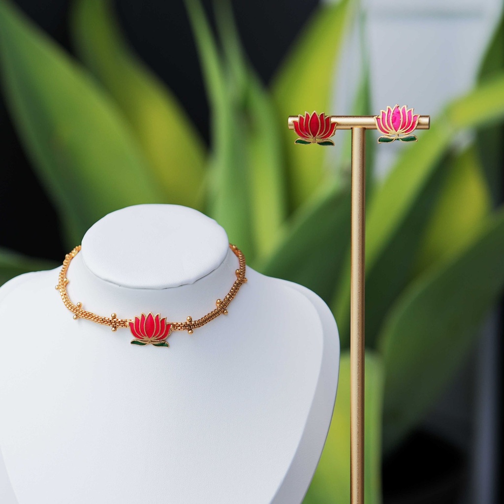 Kamal Lotus Necklace Set