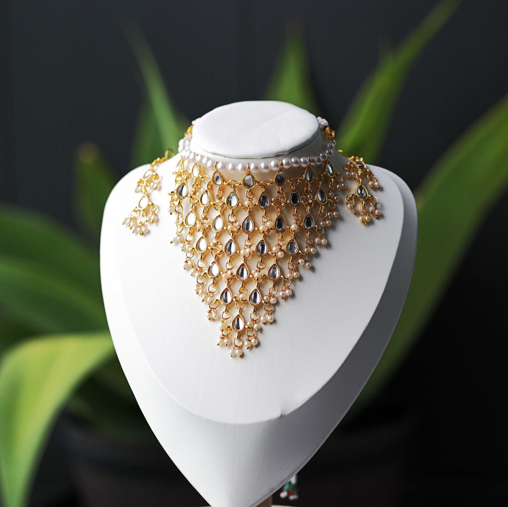 Diya Kundan Necklace Set